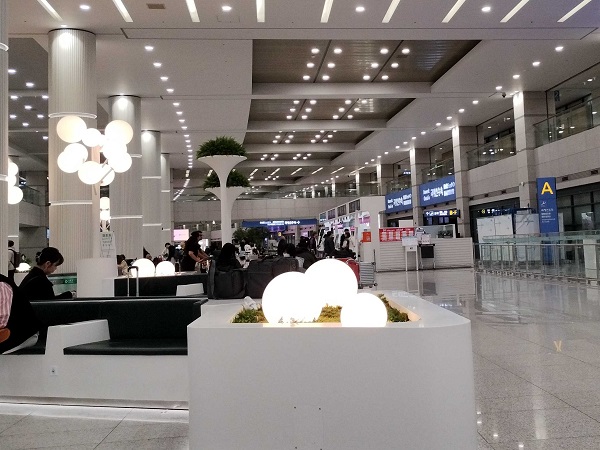 ソウル仁川空港に到着