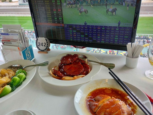 ガラス張りの最前列でした