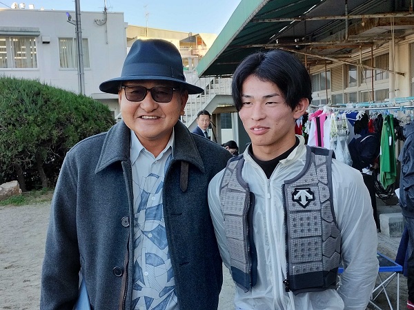 新庄騎手はこのあとの最終レースを勝ちました