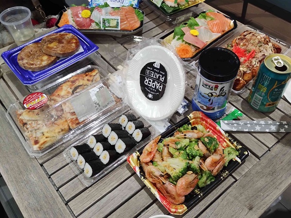 宴会しながら勝負もします