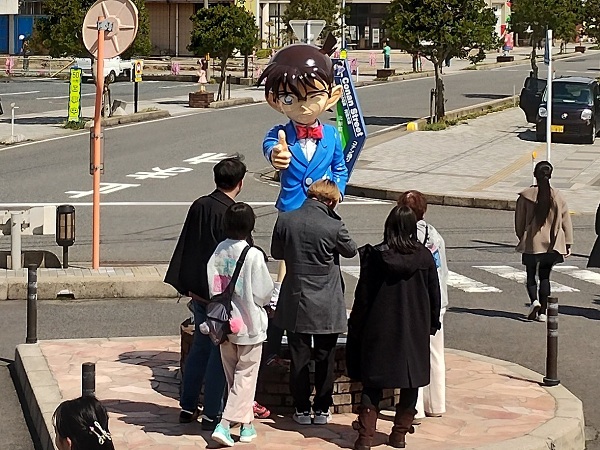 由良駅前には外国からのお客様がたくさん