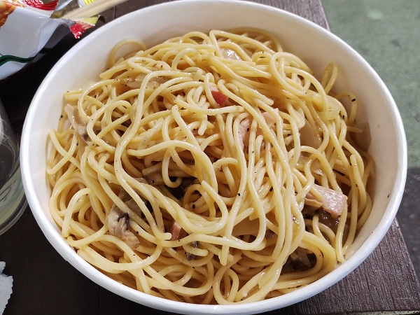 パスタで夕食