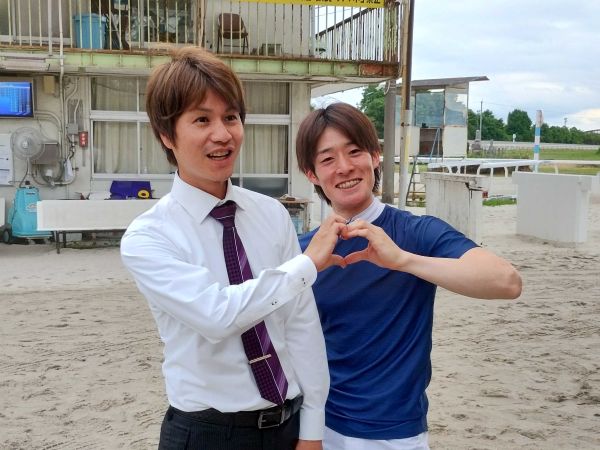 榎屋調教師と渡邊竜也騎手