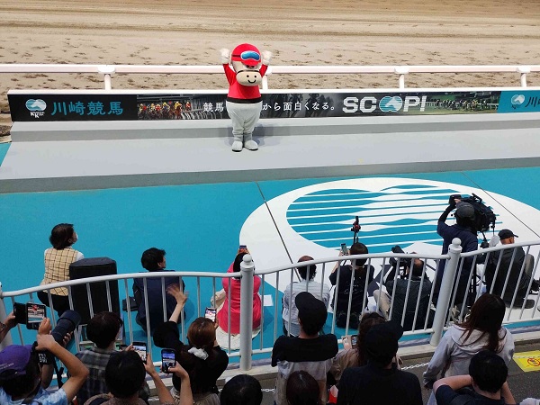カツマルくんが前説担当