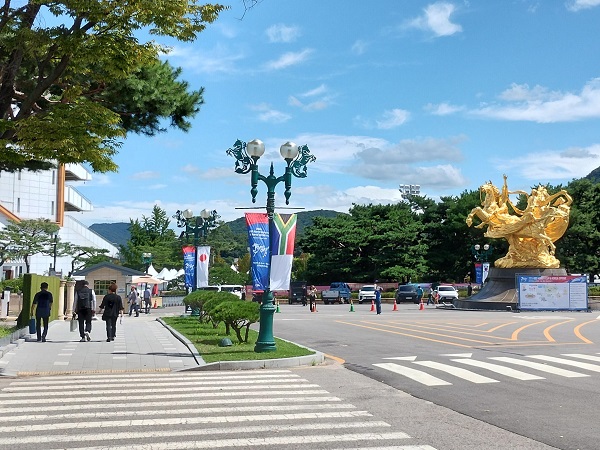取材章の受け取り場所